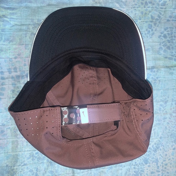 Nike Women’s Featherlight Mauve Purple Dri-fit Running Cap - Picture 3 of 7